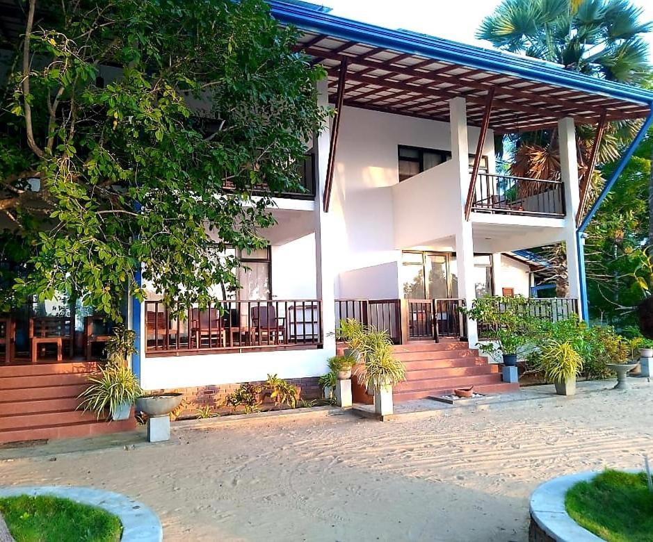 Welle Wadiya Beach Villa Kalpitiya Exterior photo
