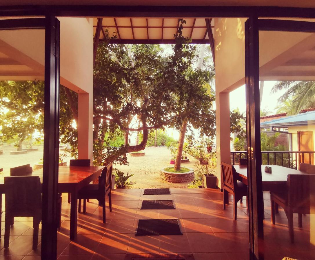 Welle Wadiya Beach Villa Kalpitiya Exterior photo