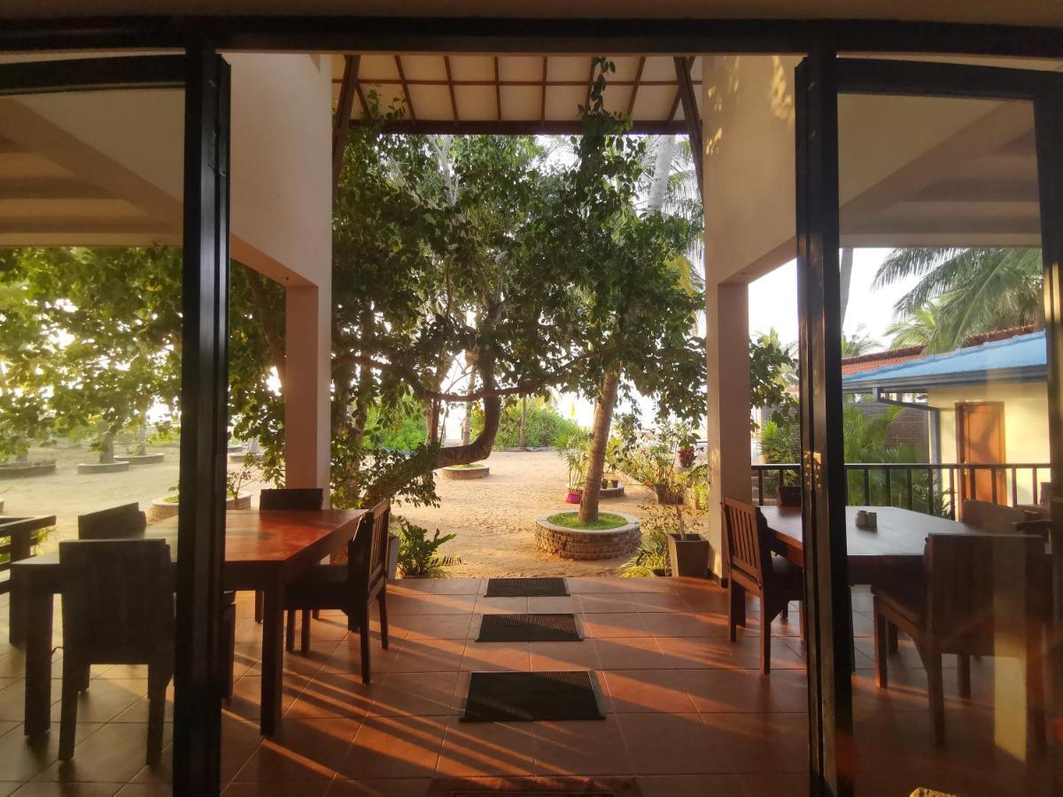 Welle Wadiya Beach Villa Kalpitiya Exterior photo